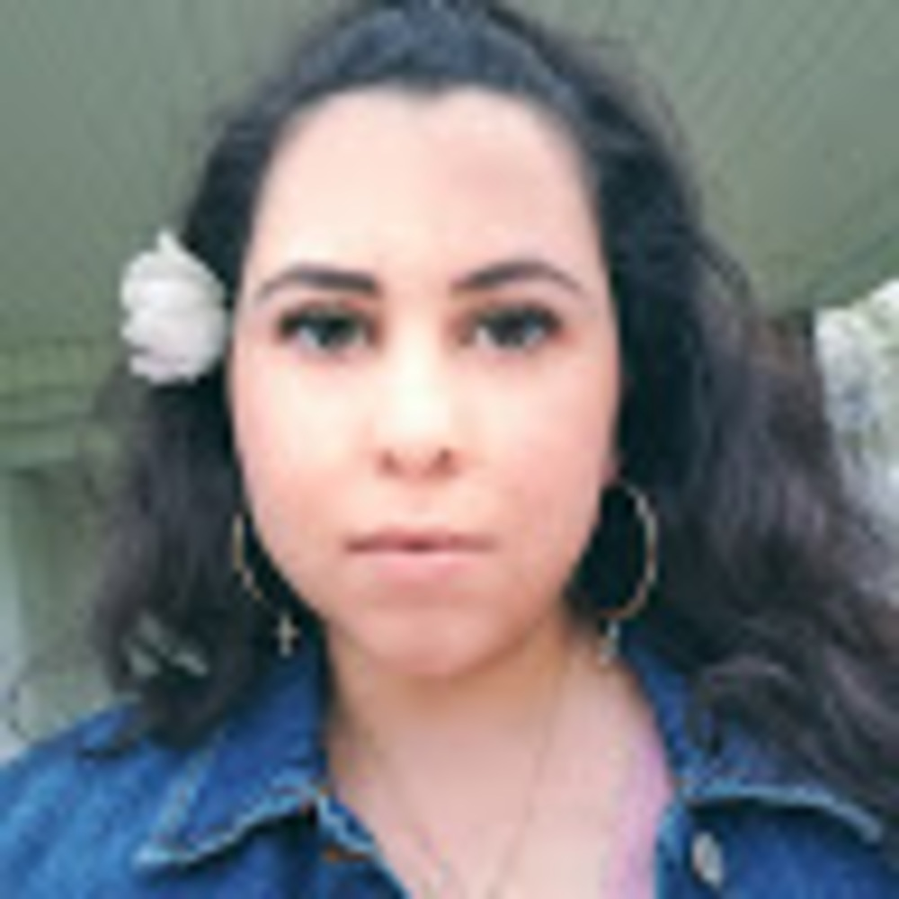 Meet your Posher, Monica